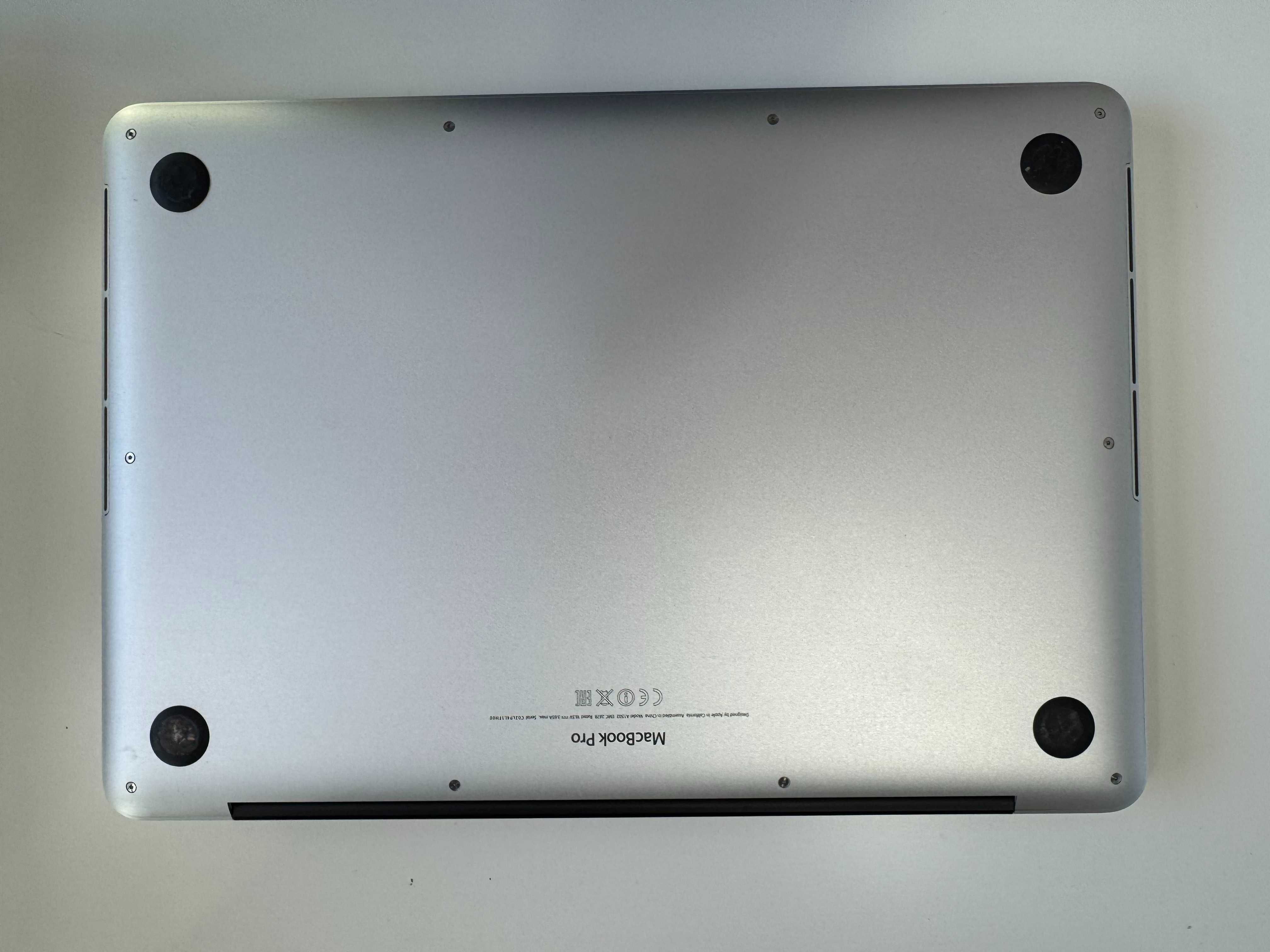 MacBook Pro Retina 13” (2013) 2,4GHz i5 | 8GB RAM | 256GB