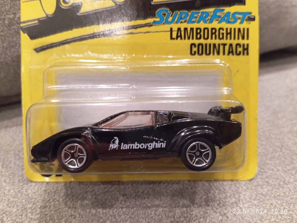 Matchbox Lamborghini Countach stan nowy