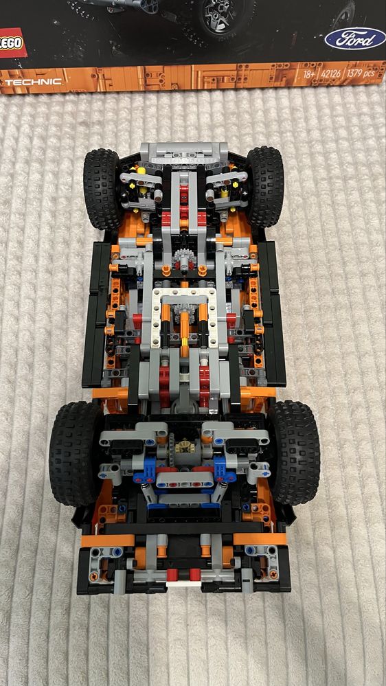 Лего TECHNIC Ford Raptor