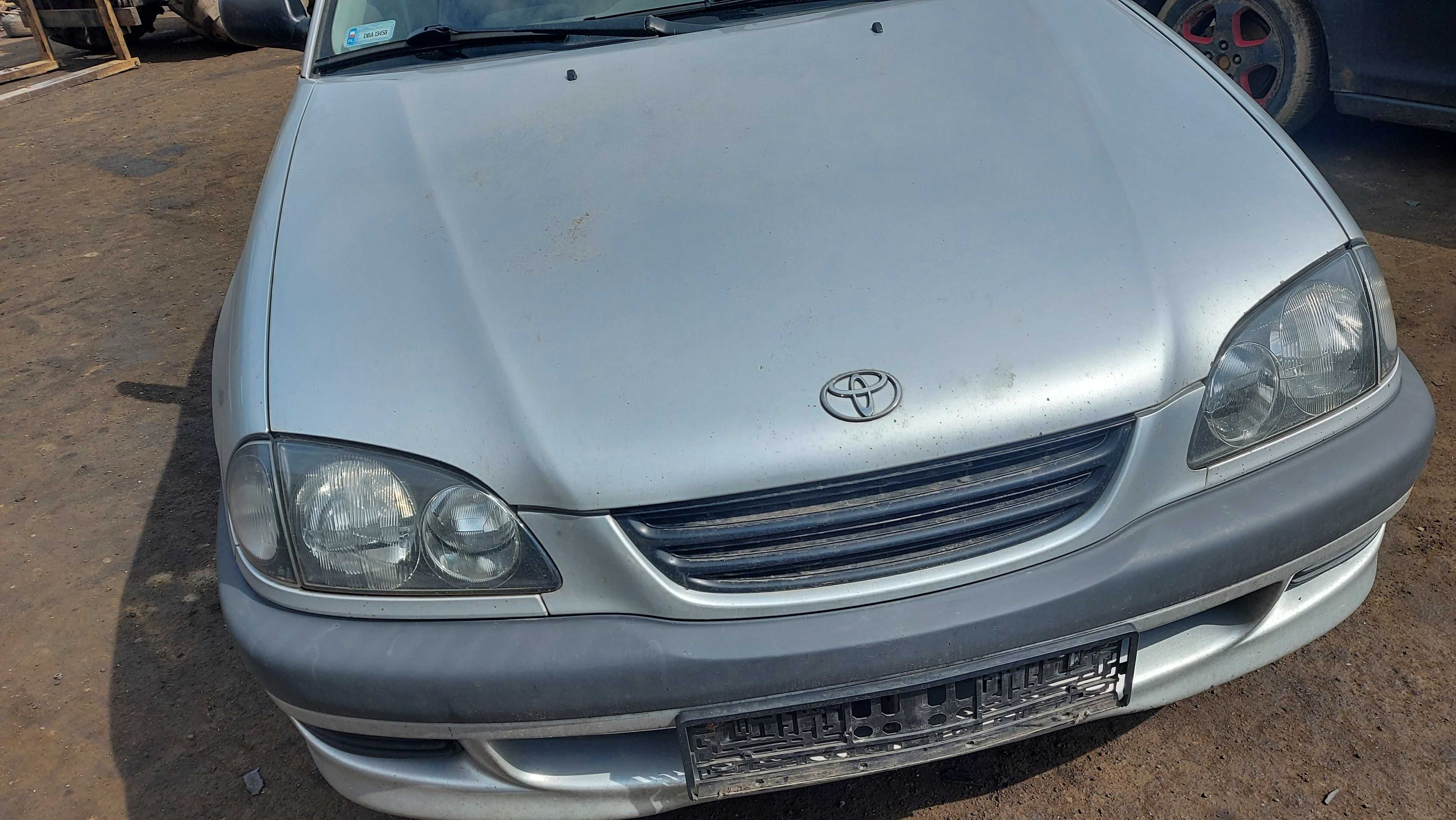 Toyota Avensis T22 199 maska przednia FV części/dostawa