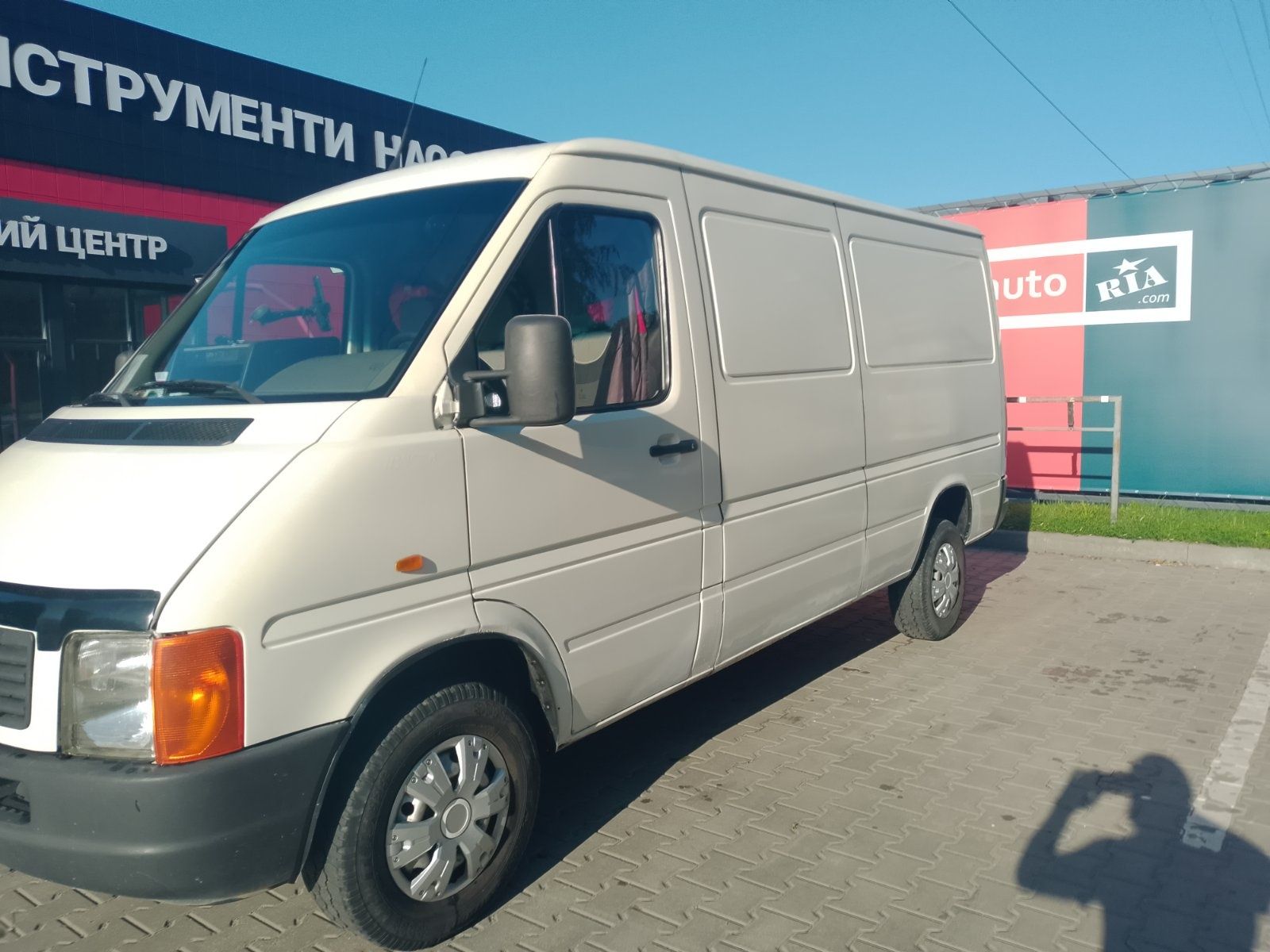 Продам бус Lt 2001 г выпуска