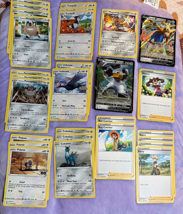 Decks pokemon tcg (3) e mais cartas soltas