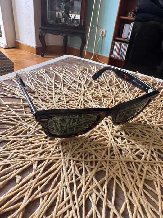 óculos de sol Ray-ban Wayfarer (castanhos) - como novos