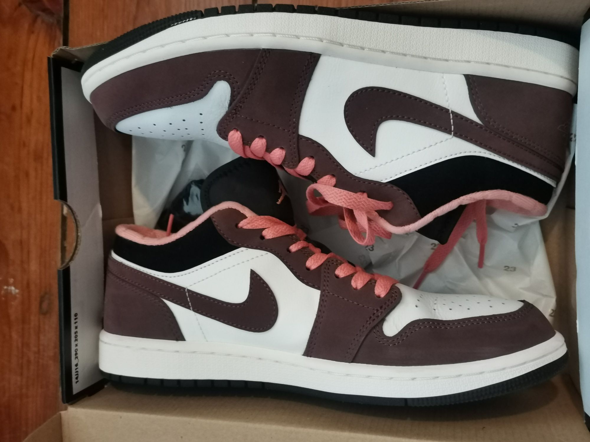Nike jordan low se chocolate salmão DC. 6991