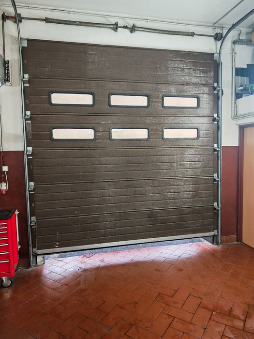 Brama garażowa panelowa 3m x 3m z napędem 2piloty stan b.dobry