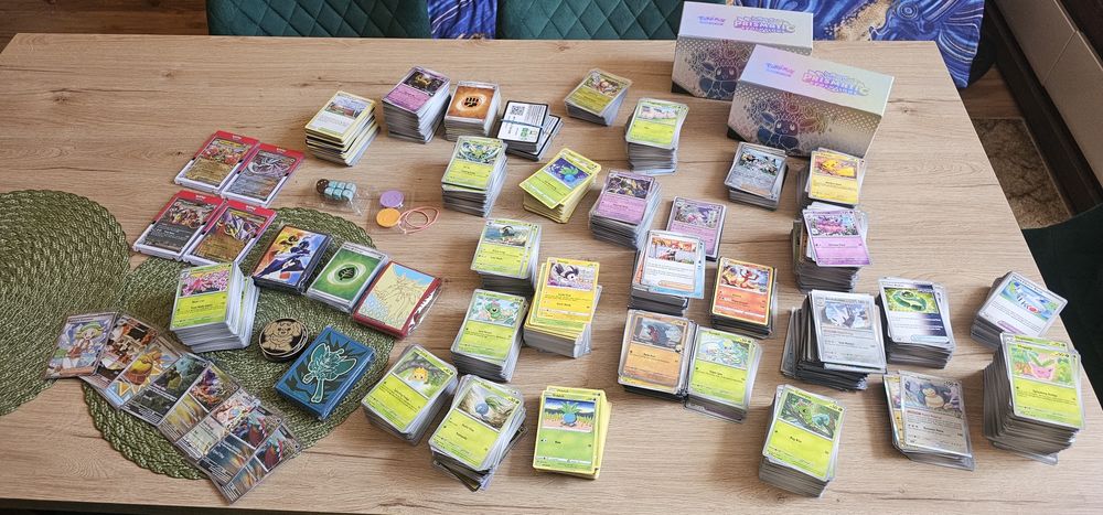 Ponad 4000 kart Pokemon plus akcesoria Stan idealny