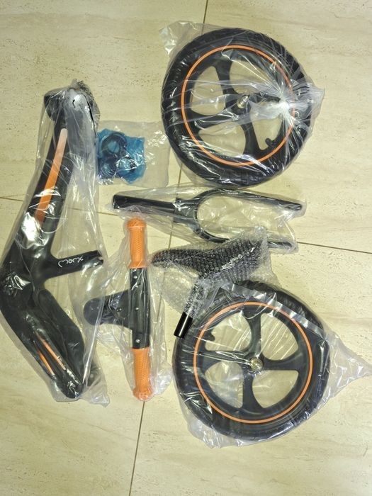 Rowerek biegowy dziecięcy MoMi