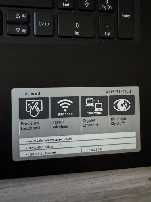 Laptop Acer Aspire 3 A315-31-C8LU