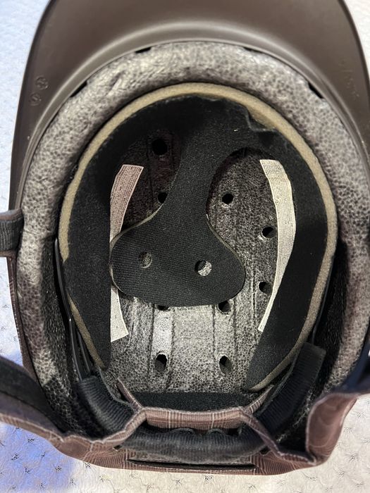 Kask jeździecki roz M fouganza