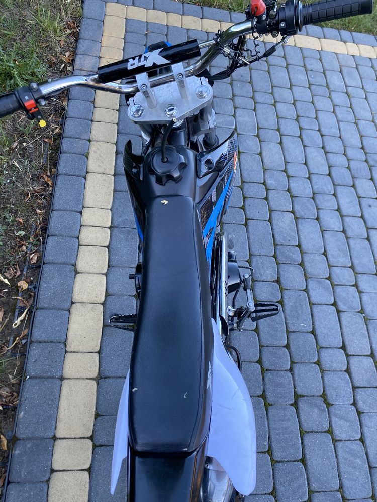 Cross motocykl 125