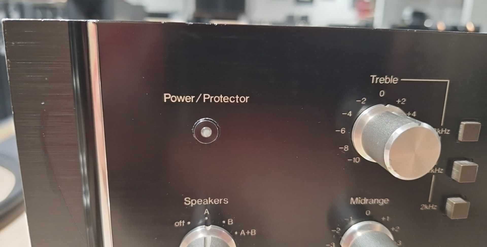 Wzmacniacz Sansui AU-9900