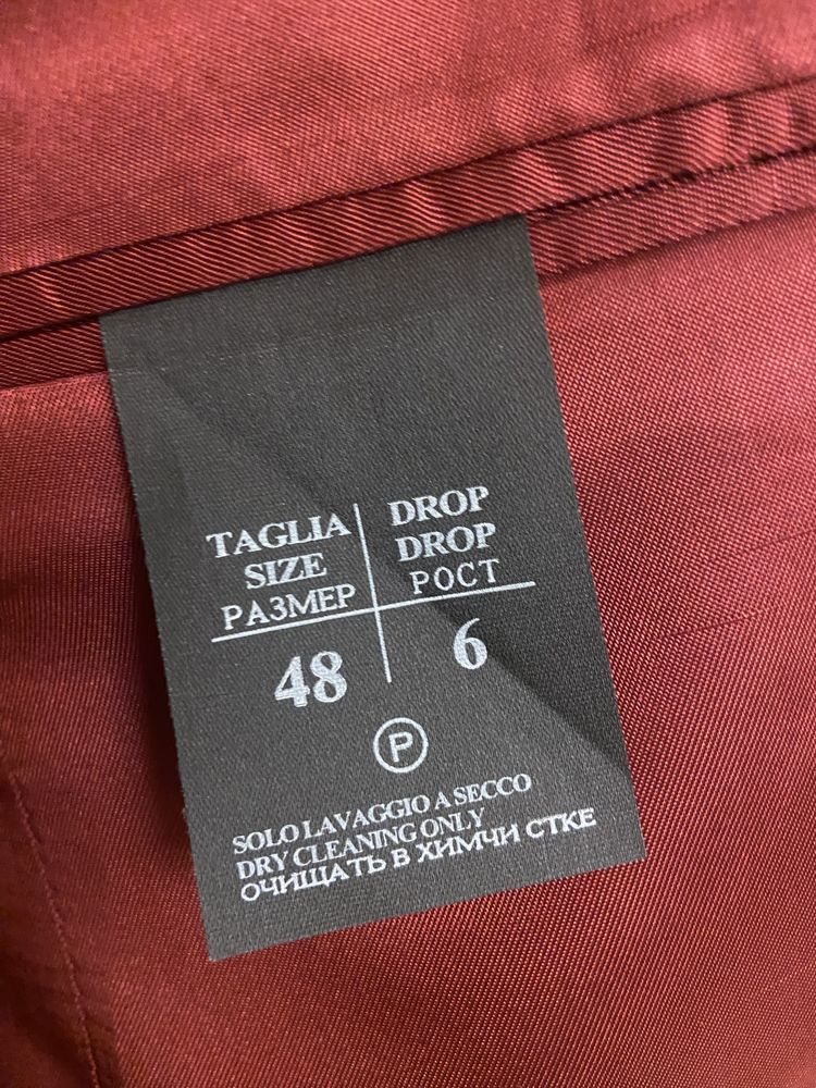 Новий стильний італійський костюм Bagozza р.48