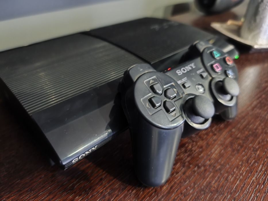 Zestaw Ps3 Konsola Sony super Slim 500 GB Pad komplet gry Hen Opis