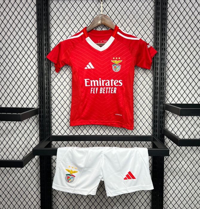 Conjunto Benfica 24/25