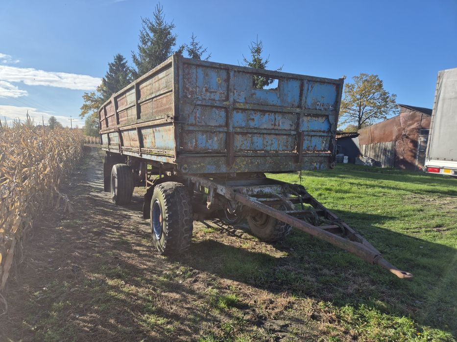 Przyczepa rolnicza D 83 wywrotka 12 Ton