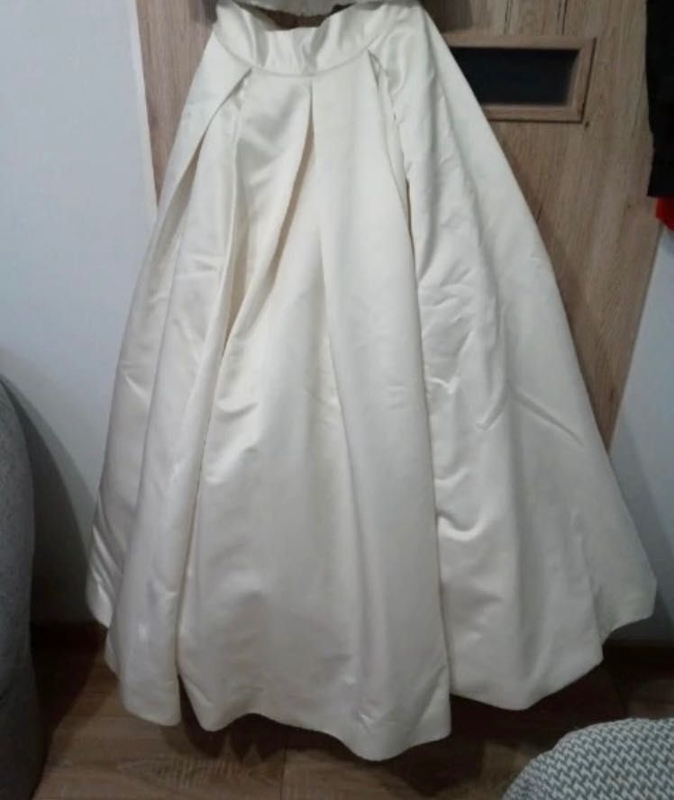 Suknia ślubna pronovias