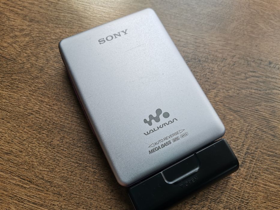 Касетний плеєр Sony EX631. Стан!