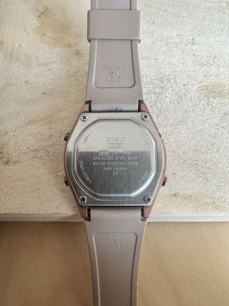 Zegarek Casio LW-204