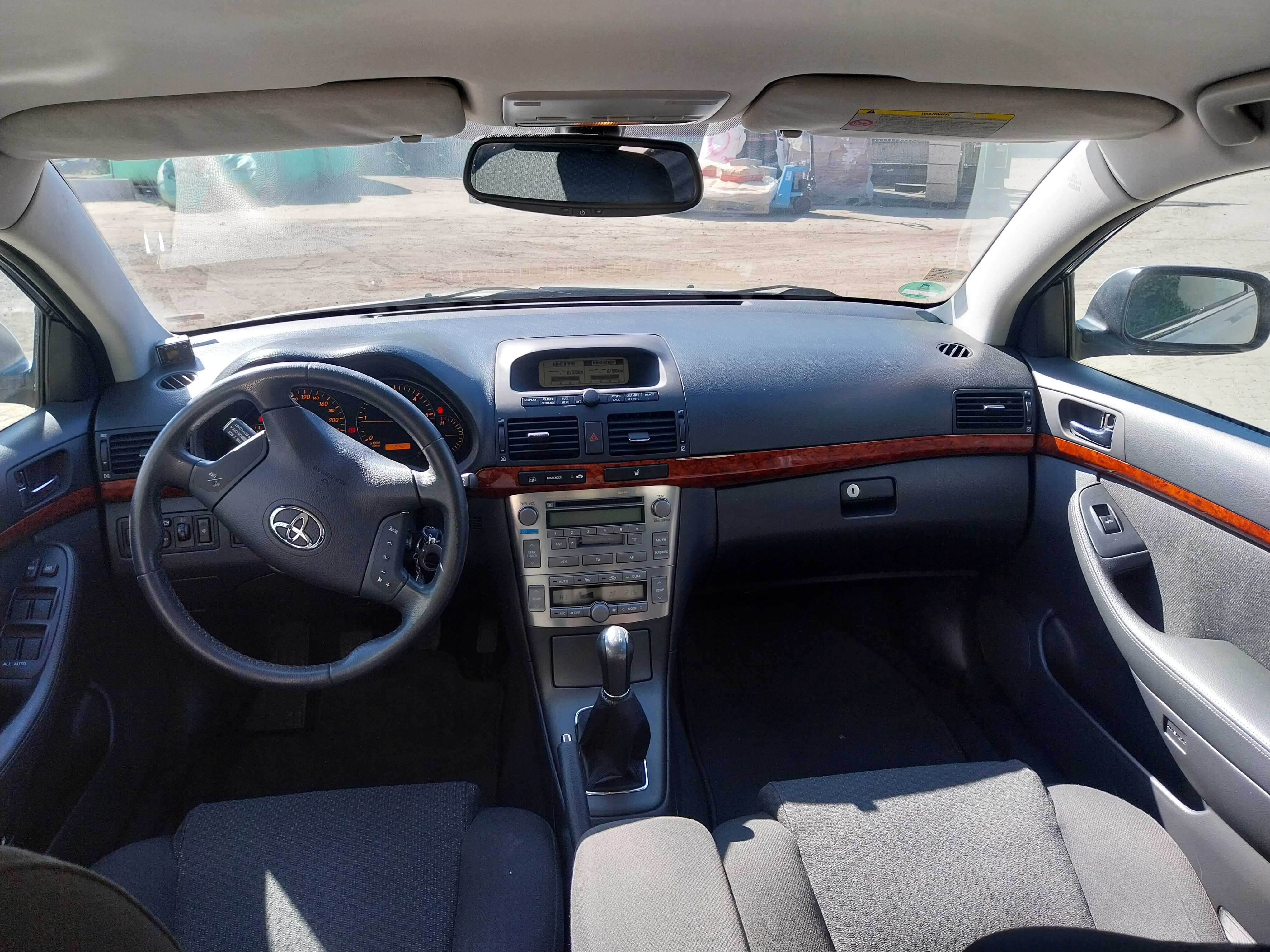 Toyota avensis 2.0 d przebieg 152533