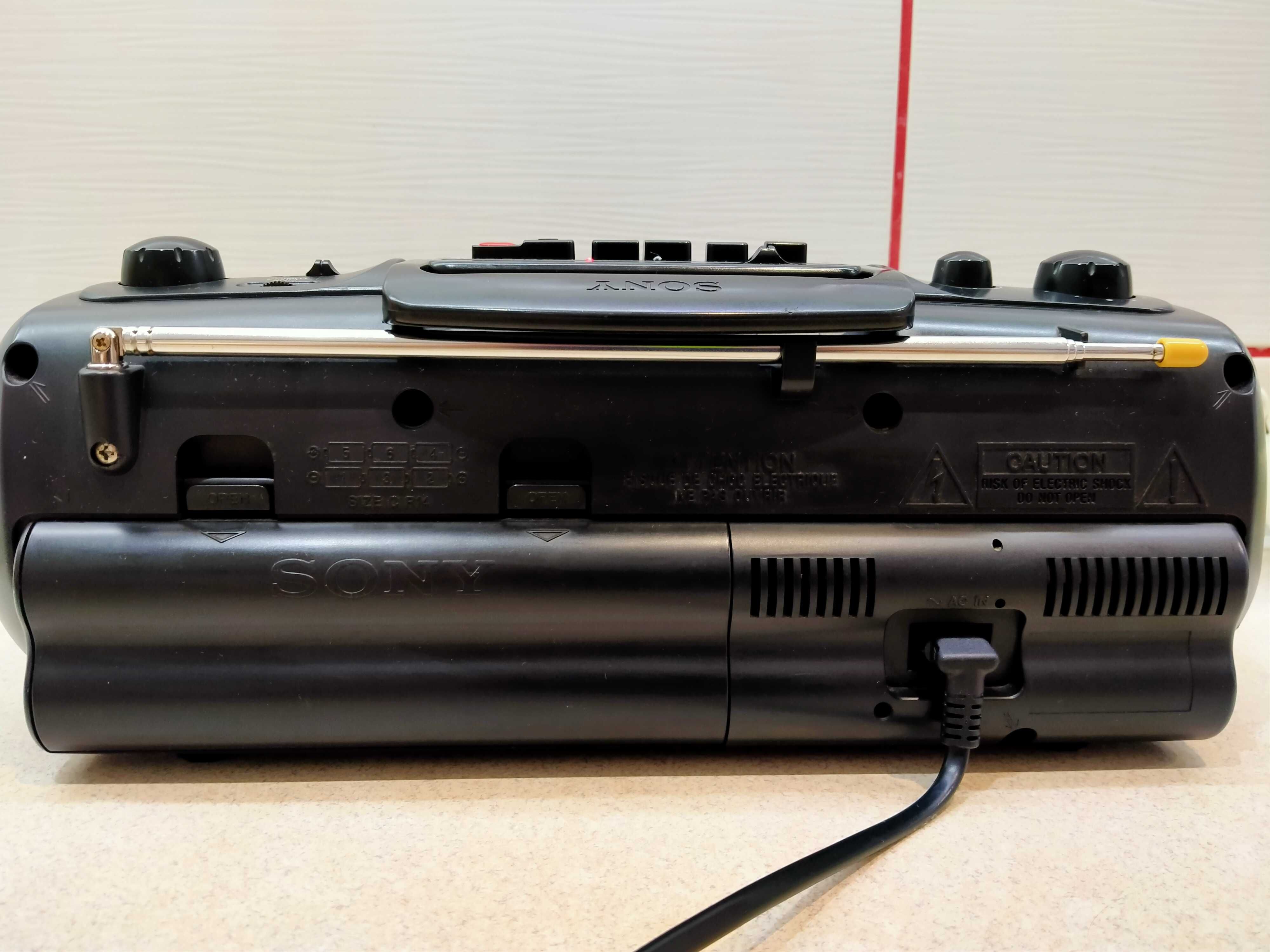 Sony radiomagnetofon piękny klasyk