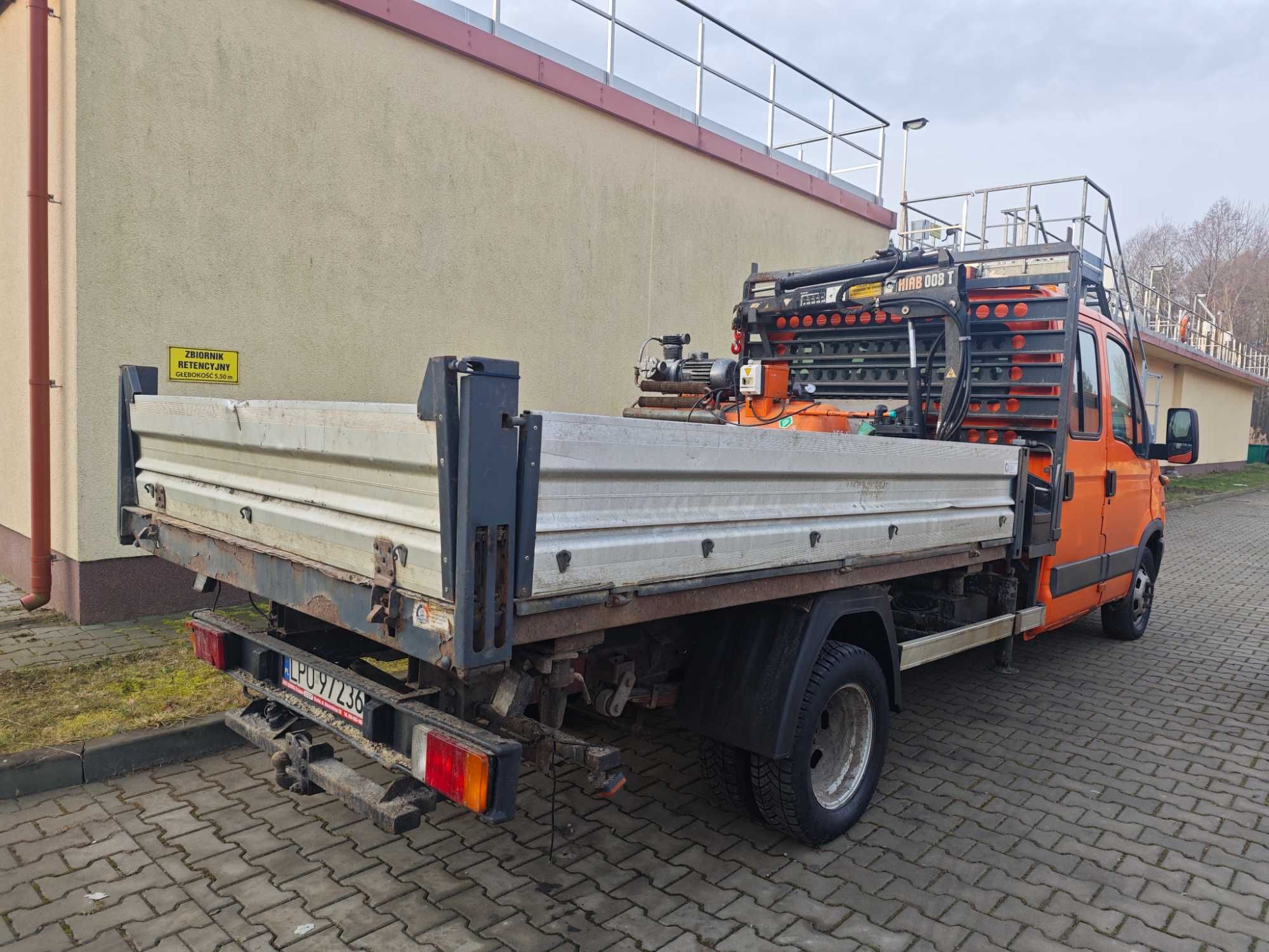 IVECO Daily 40C - HDS DOKA - 7 osób