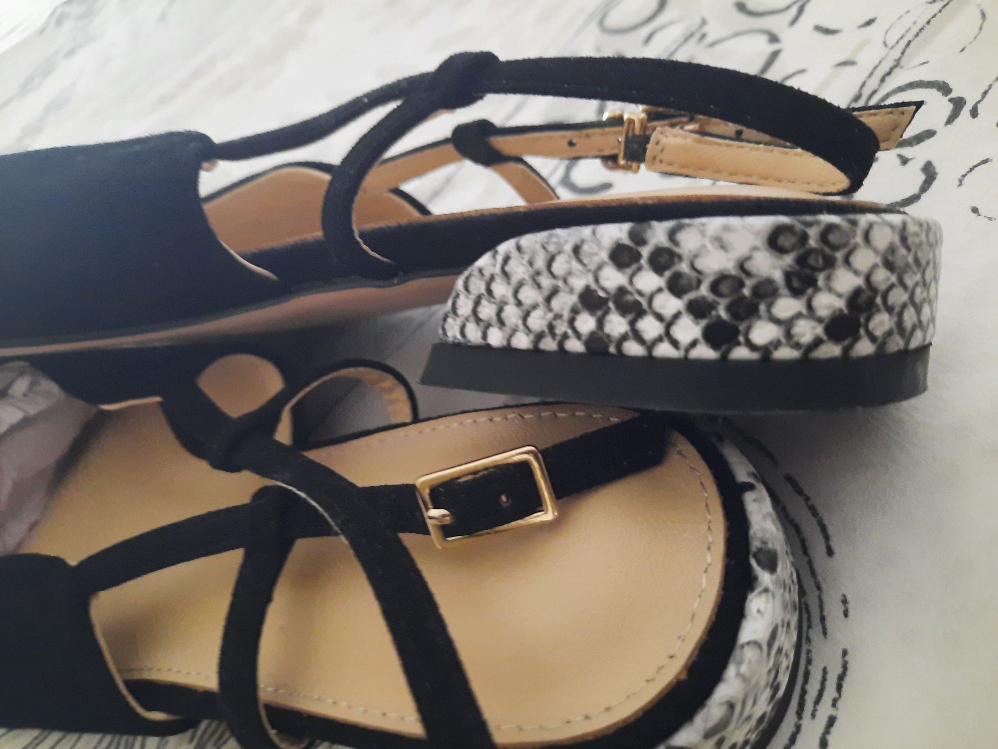 Vendo  sapatos  por estrear
