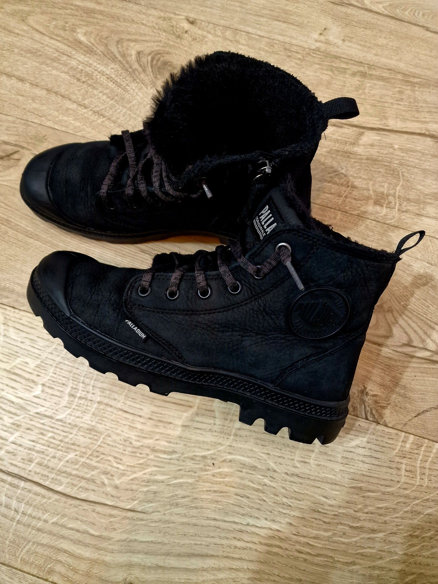 Palladium PAMPA hi zip wool buty zimowe ocieplane 39