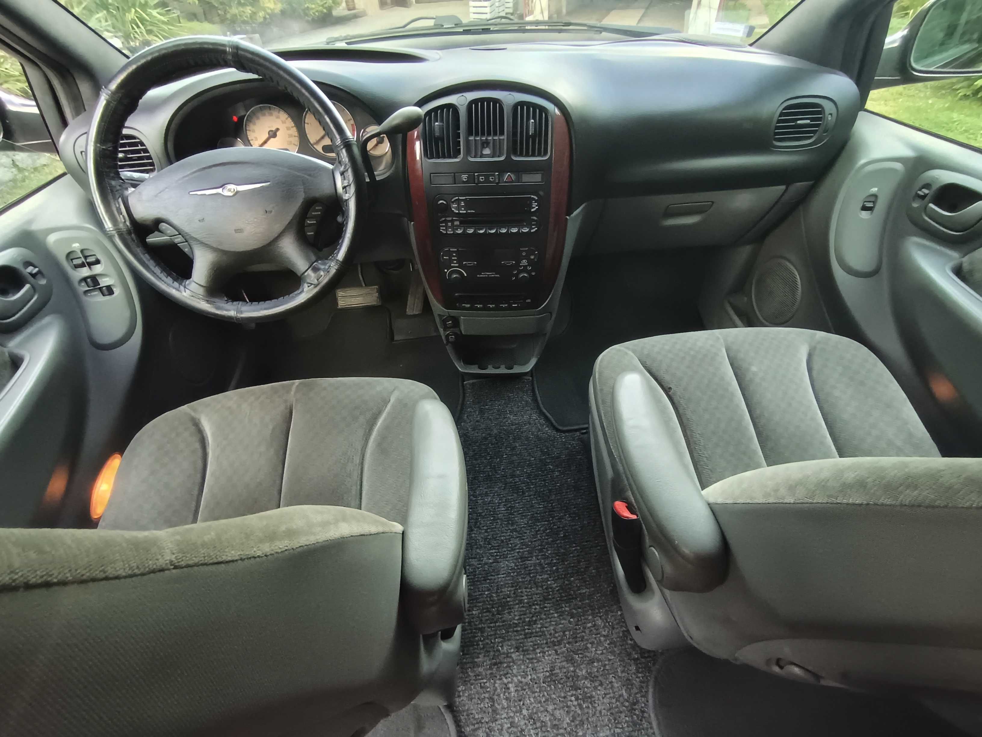 Sprzedam Chrysler Grand Voyager 2.8 CRD