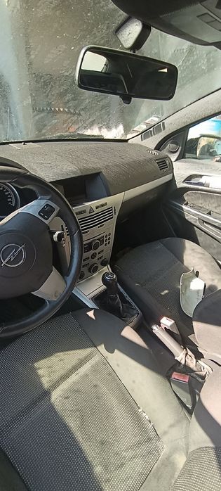 Opel Astra H GTC 1.7 CDTI (PEÇAS COMPLETO)