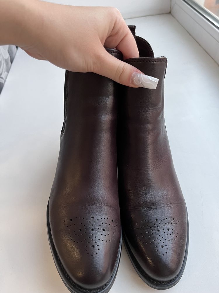 Шкіряні черевики TJ Collection