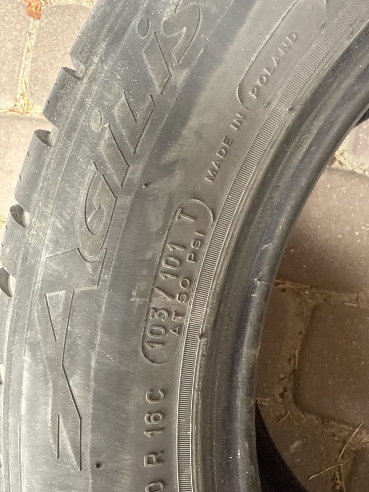Opony Michalin Agilis 51 215/60/16c 103/101