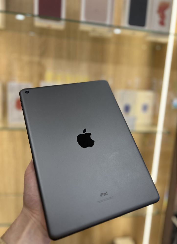 iPad 7th 128GB Gray 2019 року 10.2 WIFI планшет ідеал з гарантією