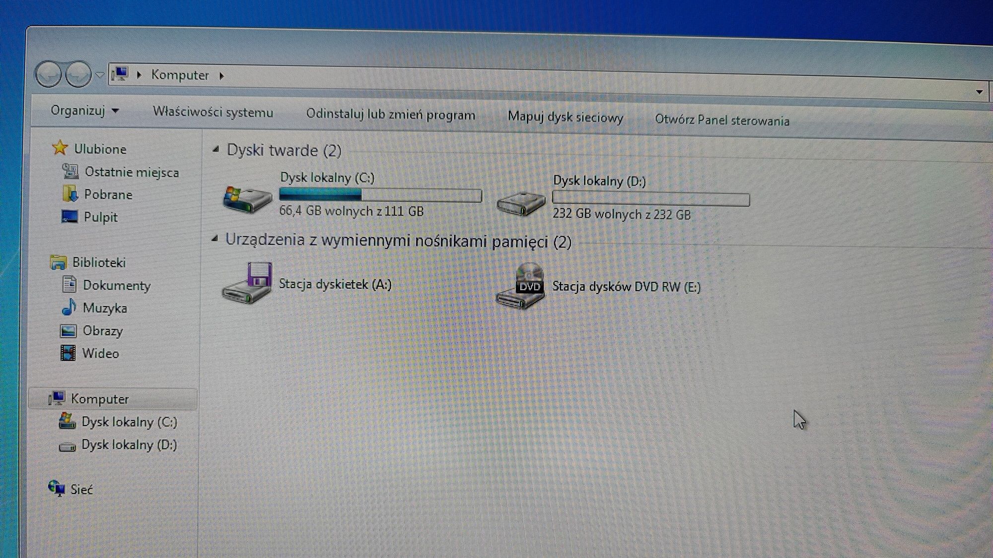 Komputer biurkowy, WIN7, pełen office, wifi.