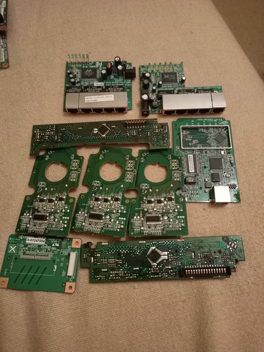 Złom komputerowy , elektroniczny na odzysk warto !!