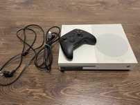 Xbox One S 1TB Z Padem