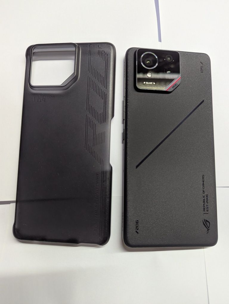 Смартфон Asus ROG Phone 9 Pro (AI2501) 16/512GB