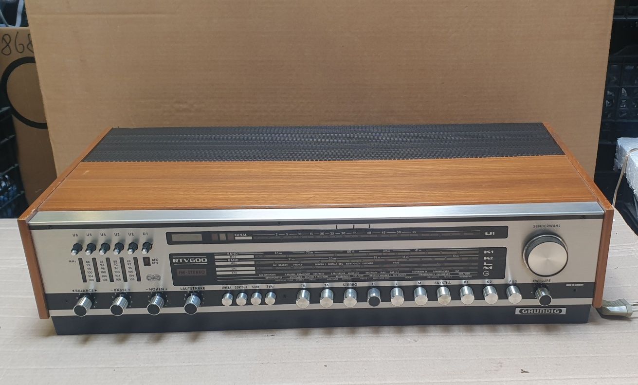 Grundig RTV600 вінтажний Stereo підсилювач з fm тюнером