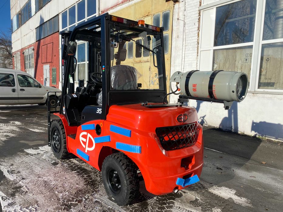 Новий газ-бензин навантажувач ЕР 35T8, 3.5т, 4.8м, двигун Nissan К25