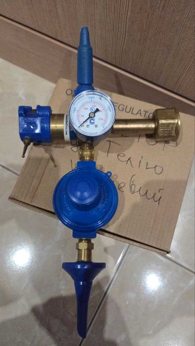 Продам американський гелієвий клапан для надування фольгових кульок