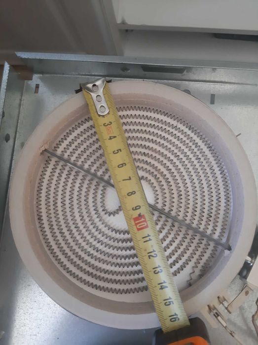 Електрична варильна поверхня AEG Electrolux 6400 K-mn Потребує ремонту
