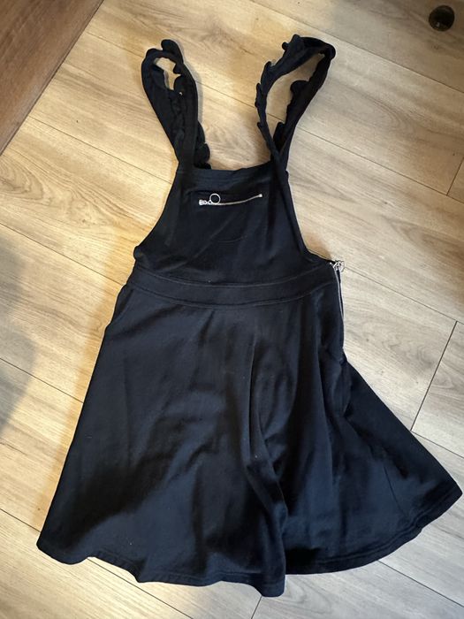 Czarna spódniczka na szelkach fb sisters m new yorker