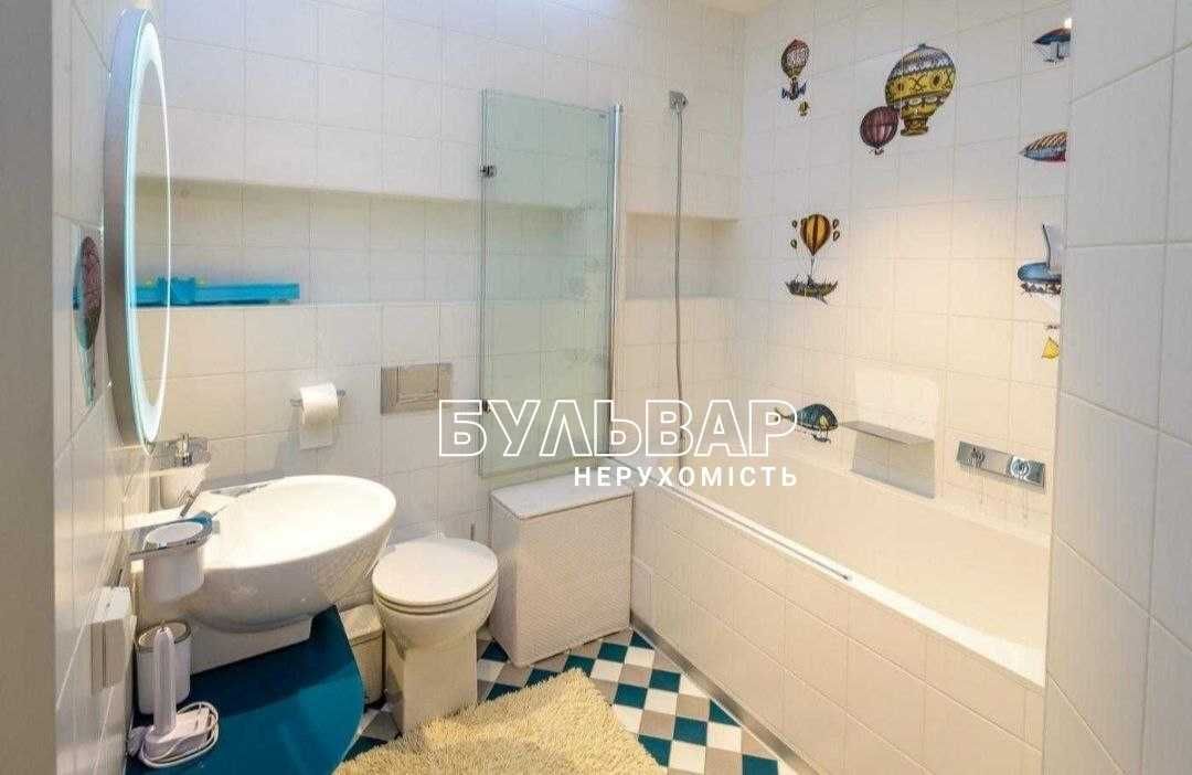 VIP!! Продам 3 к.кв Новостой ЖК Мир пер. Отакара Яроша, Бот Сад