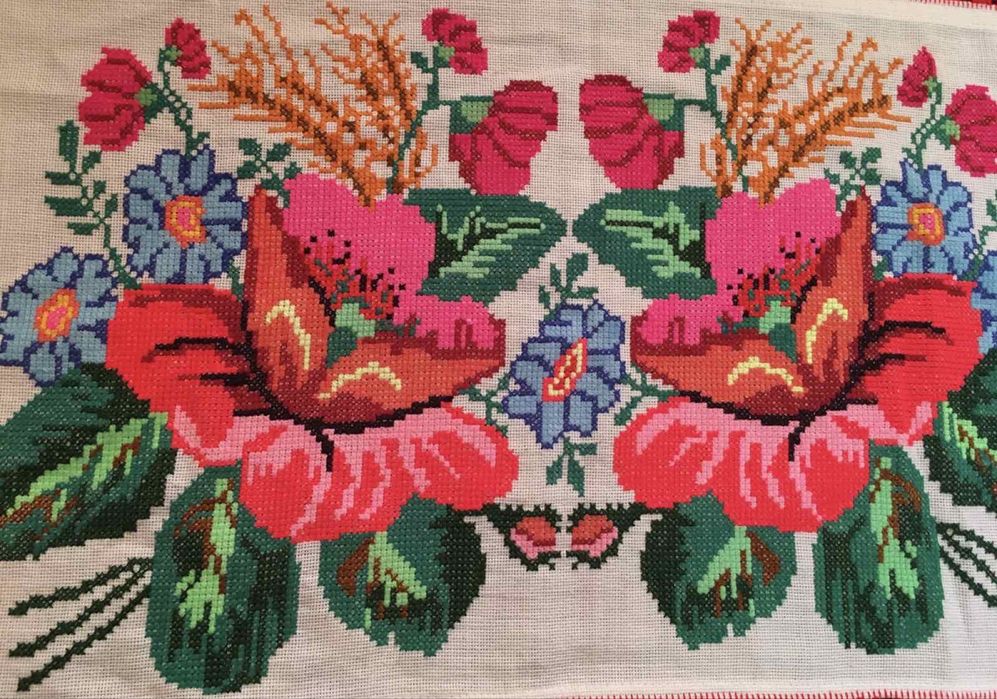 Ручна вишивка хрестиком / вишиті доріжки / вышивка крестиком