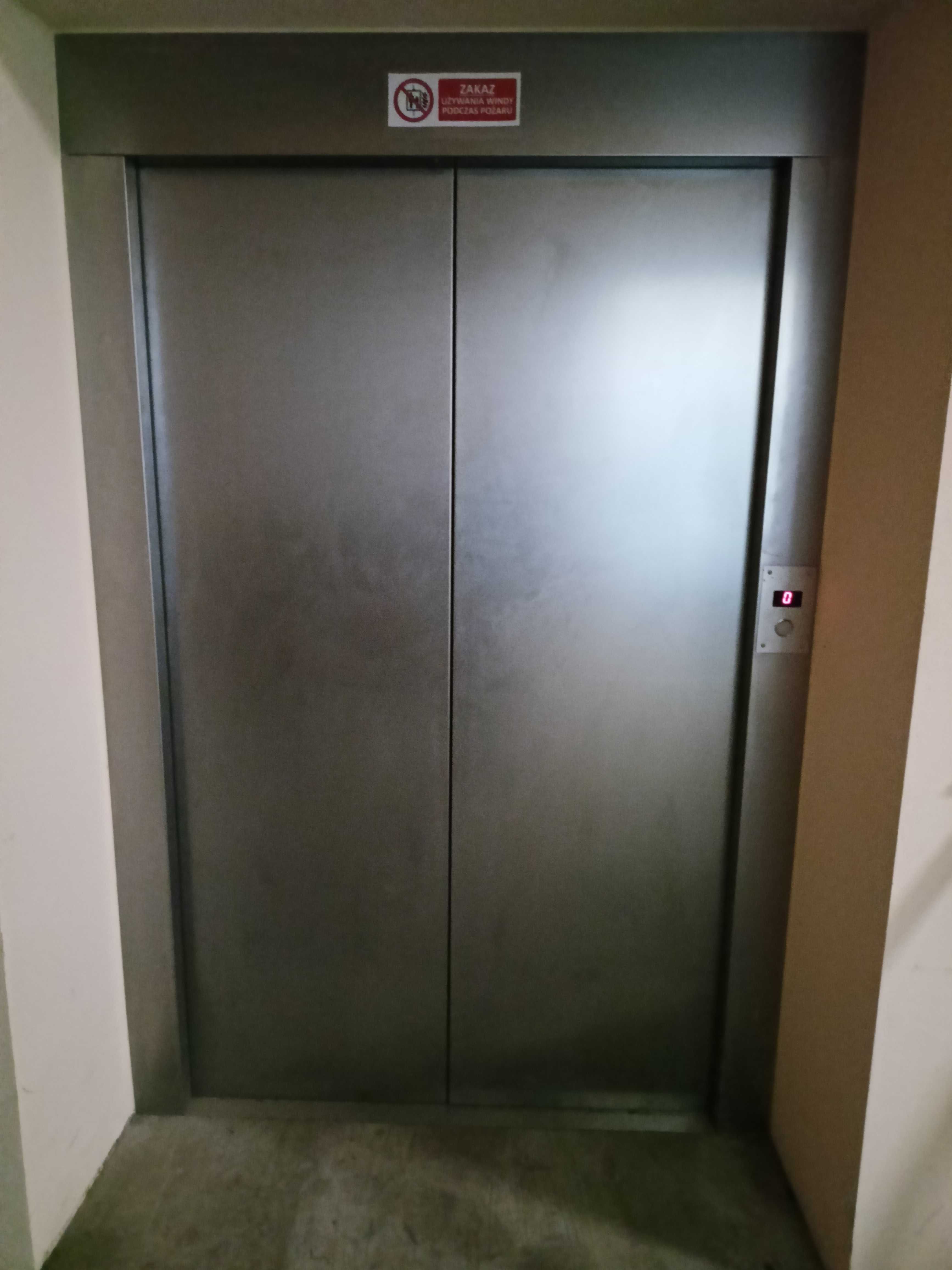 Wynajmę magazyn 200 m2