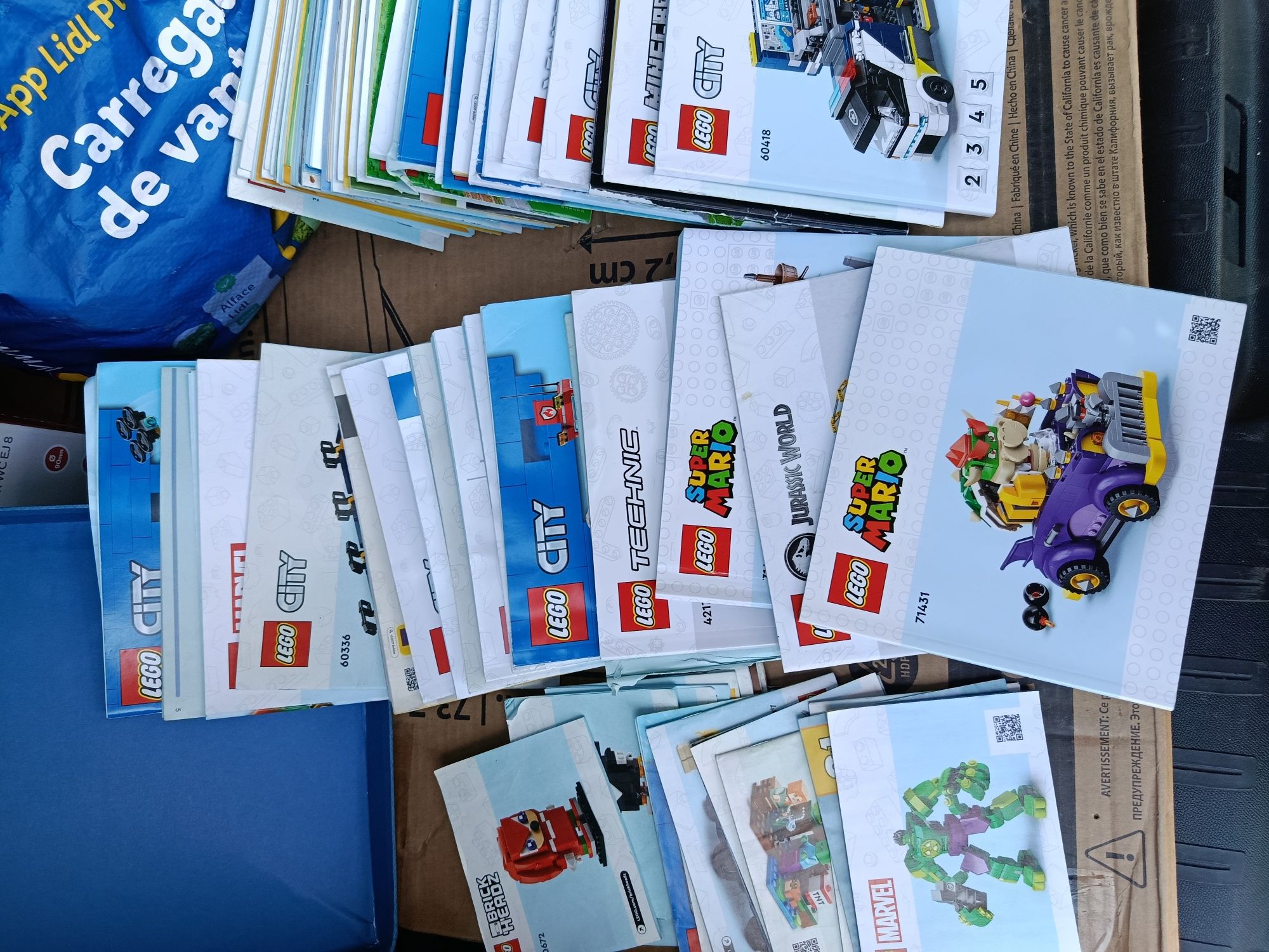 Lote manuais Lego ( Mais de 200 manuais)