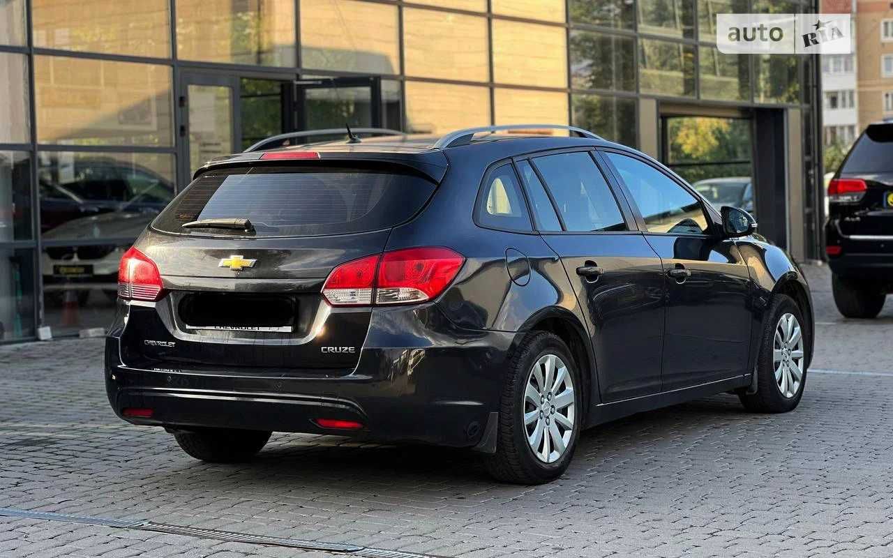 Продам офіційну Chevrolet Cruzе SW 1,4 turbo кінця 2016