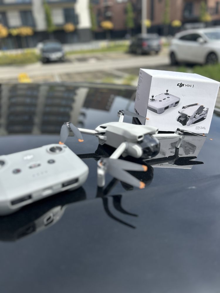 Dron DJI Mini 3 (RC-N1)+ Karta pamięci 128 GB