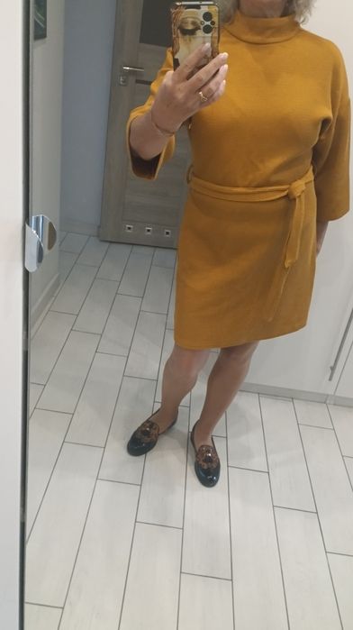 Modna sukienka rozmiar 16