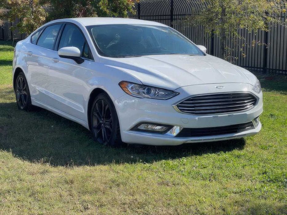 Ford Fusion SE      2018