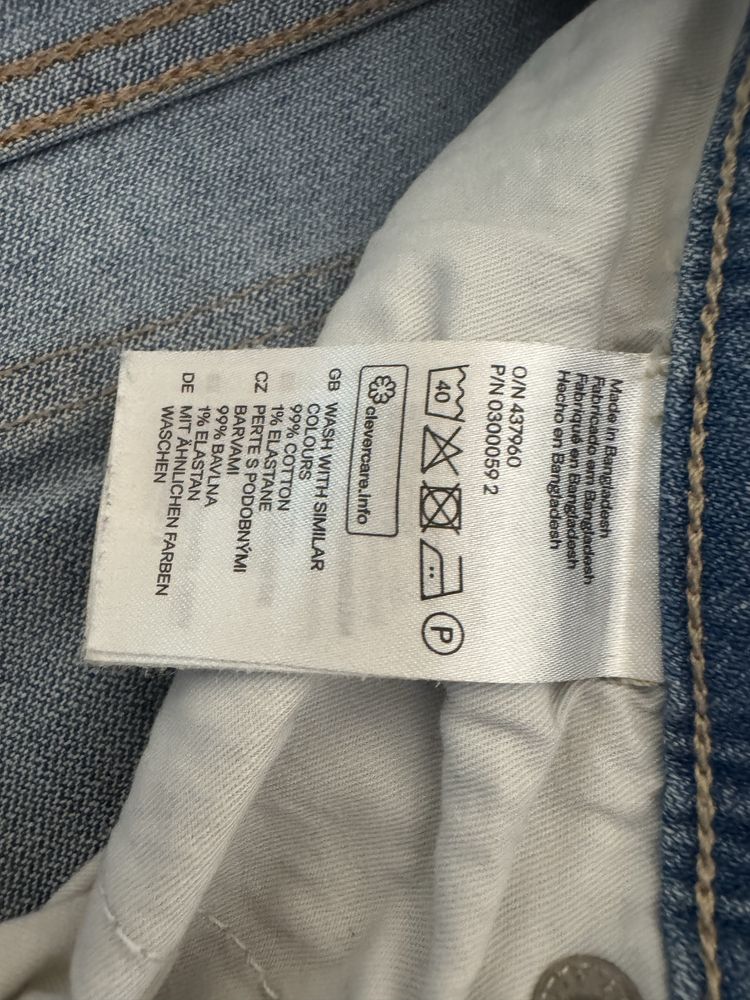 Жіночі джинсові шорти H&M &Denim.